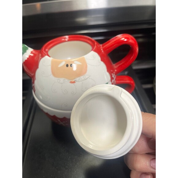 Gooseberry Patch Christmas Santa Teapot and Cup - Picture 2 of 9
